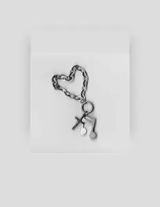 Hör dir The Egg Factory an, schau dir Musikvideos an, lies die Biografie, finde Tourdaten und mehr!