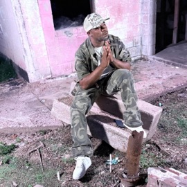 Scared Money Dont Make Money Dee $moov