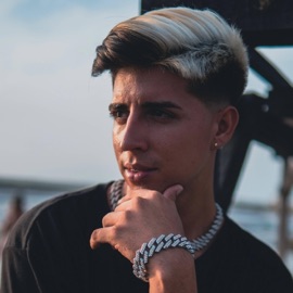 CRAZY LOVE maiklaclave