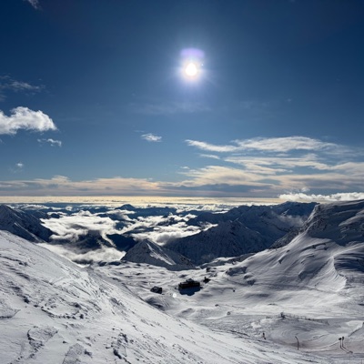 Alagna nights and powder days - Single