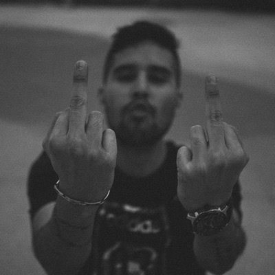 Todos tienen un precio - Single