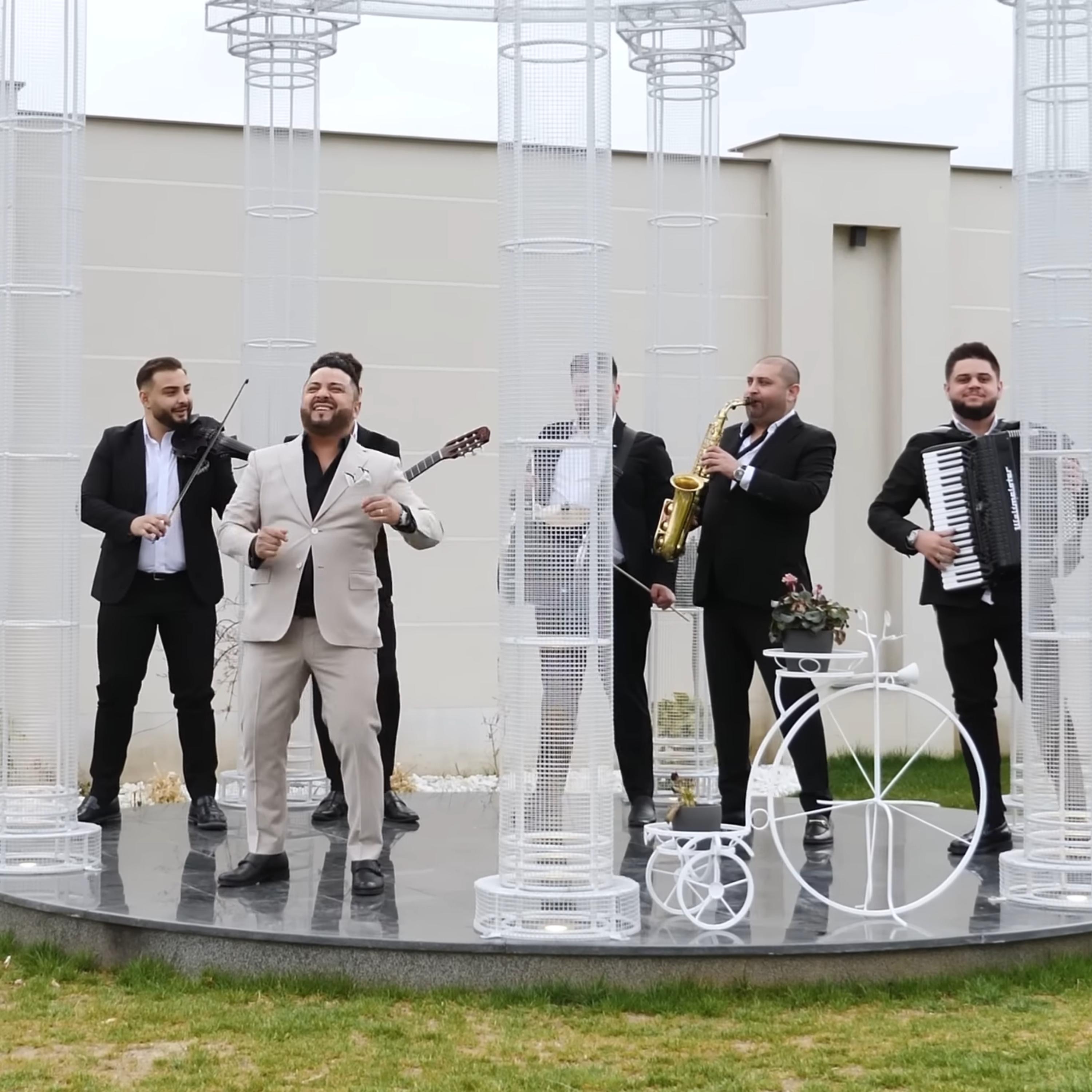 Cristi-Nuca-Langa-Tine (by youtdl.eu)