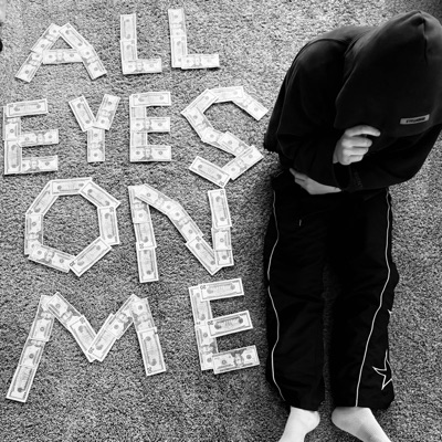 ALL EYES ON ME