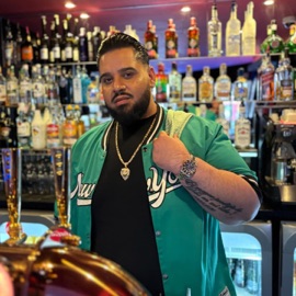 Szélhámos (Naker aba) Mustafa