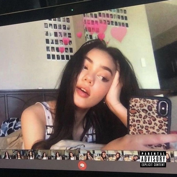 Mi Cuarto (feat. Hvny)