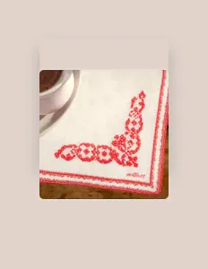 mollihart: песни, клипы, биография, даты выступлений и многое другое.