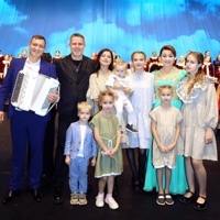 Россия многодетная - Single - дуэт Свои & Александр Щербаков