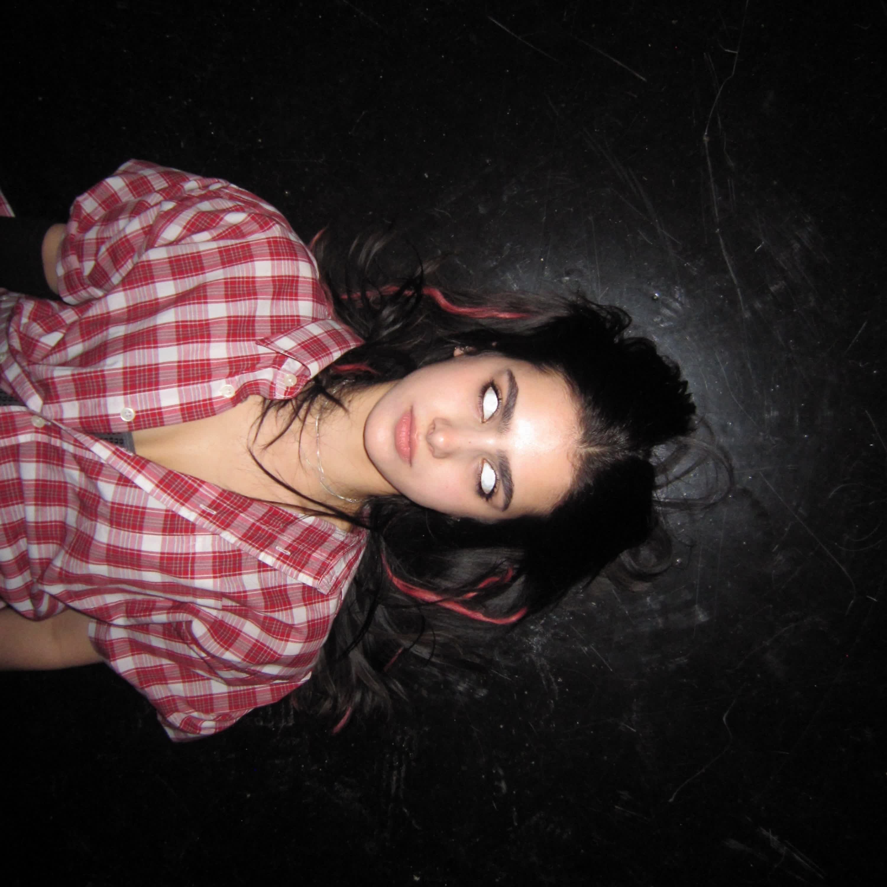 Girl With A Gun, Angry - Single