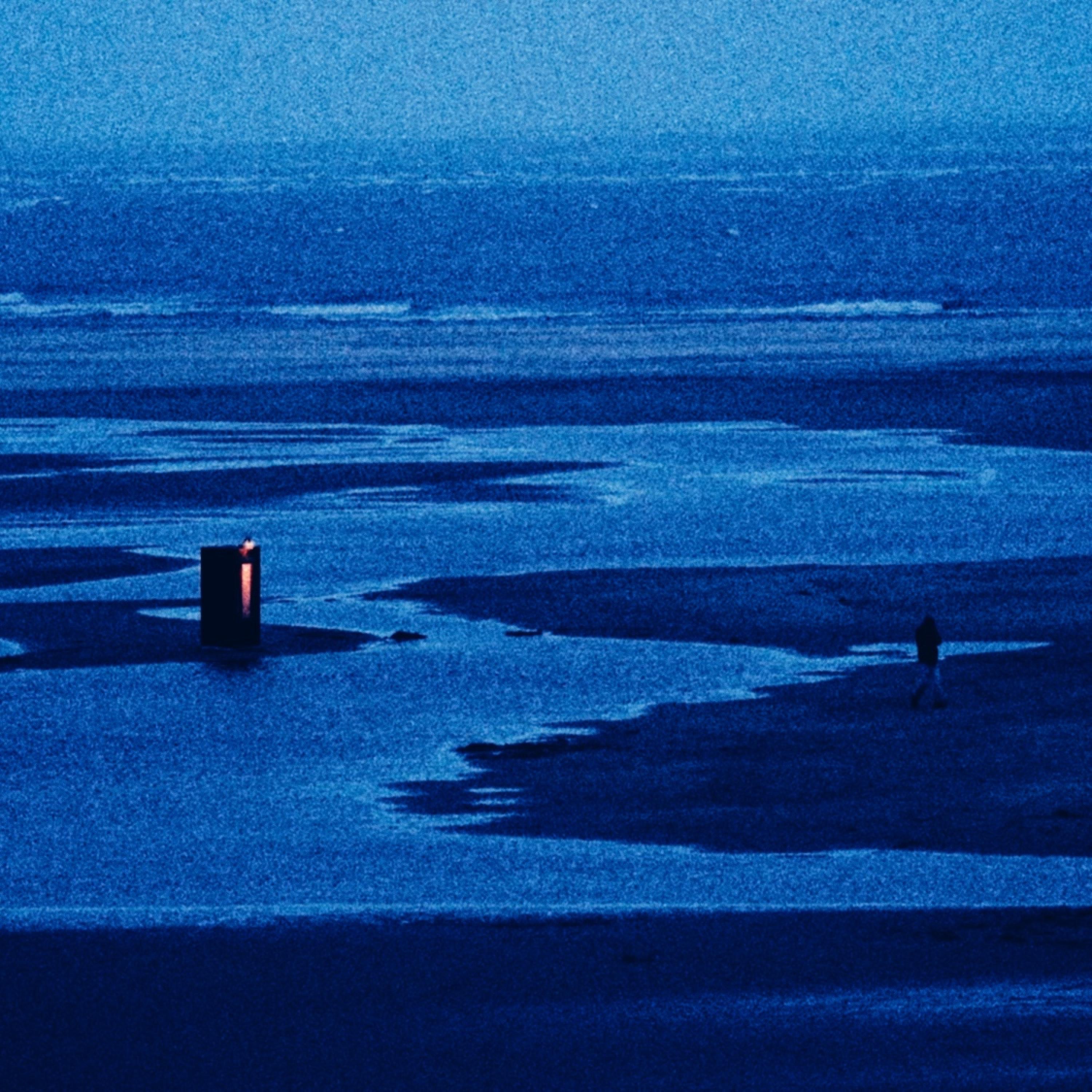 ETERNEL-ASTRES - Single