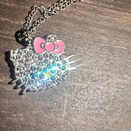 Fuk (feat. Catch) ŮŇKŇŌŴŇ