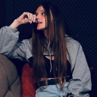 Trop mal (feat. ReaL) - Single - JennyyL