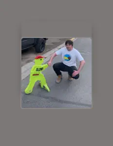 Listen to Noah Orlowski, watch music videos, read bio, see tour dates & more!