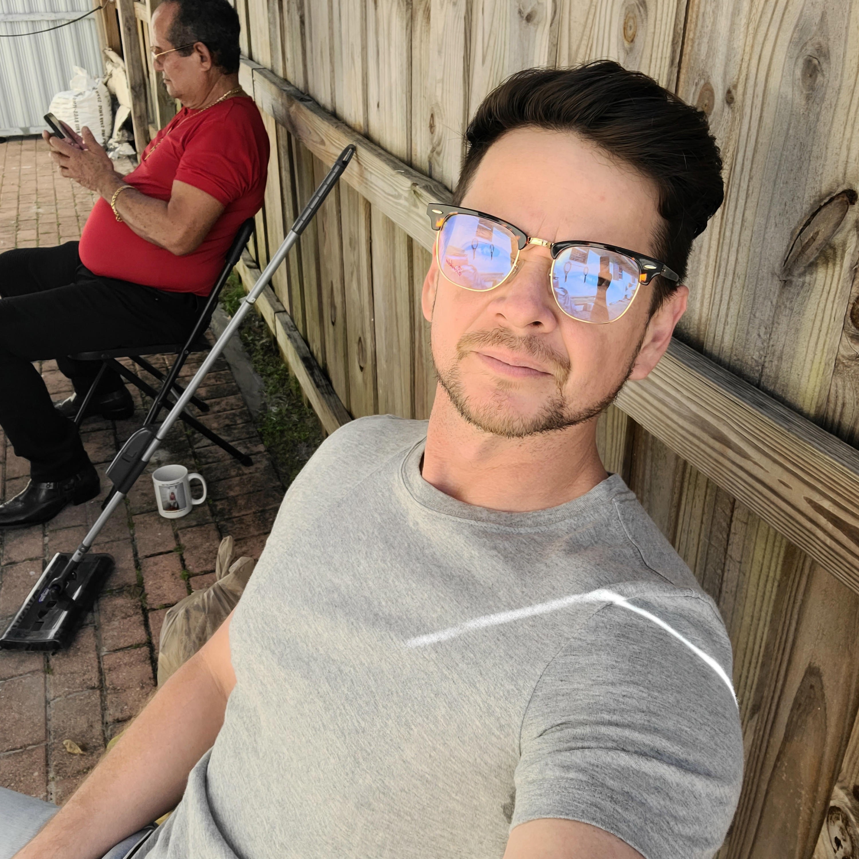 VINE A ADORARTE - Single