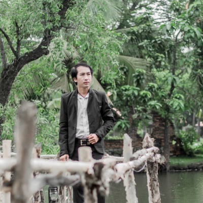 Chiếc Thuyền Từ Ly