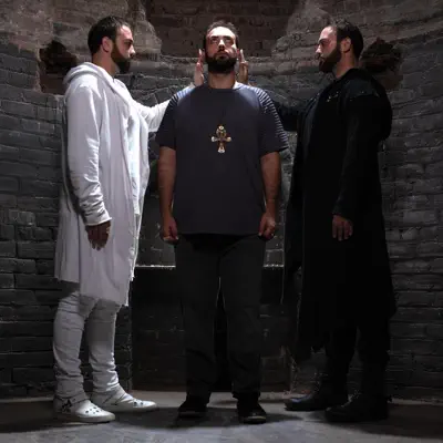 Listen to Set Free by Floowood