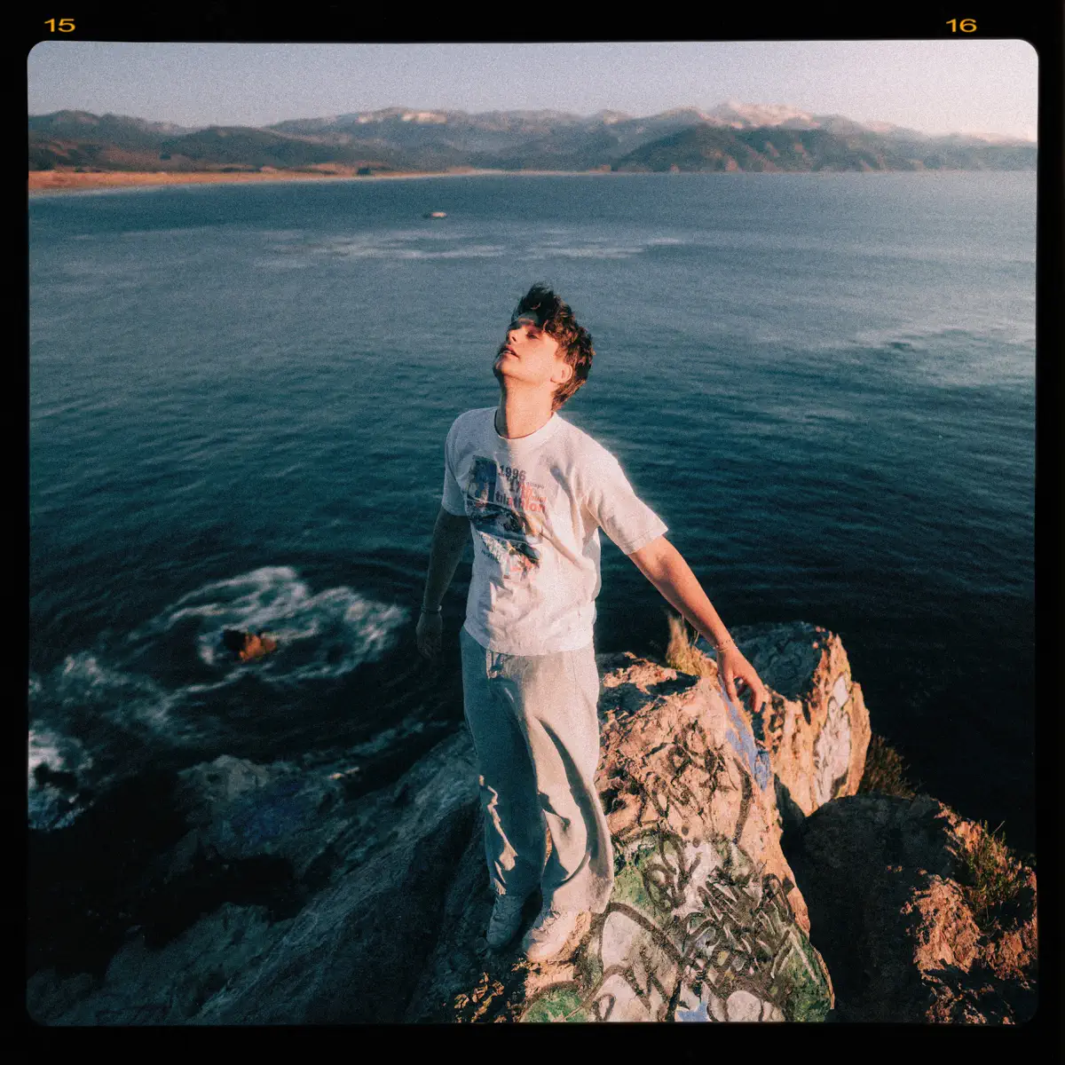 Ben Ellis - Does It Get Cold In California - Single (2024) [iTunes Plus AAC M4A]-新房子