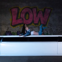LOW - Single - LENO