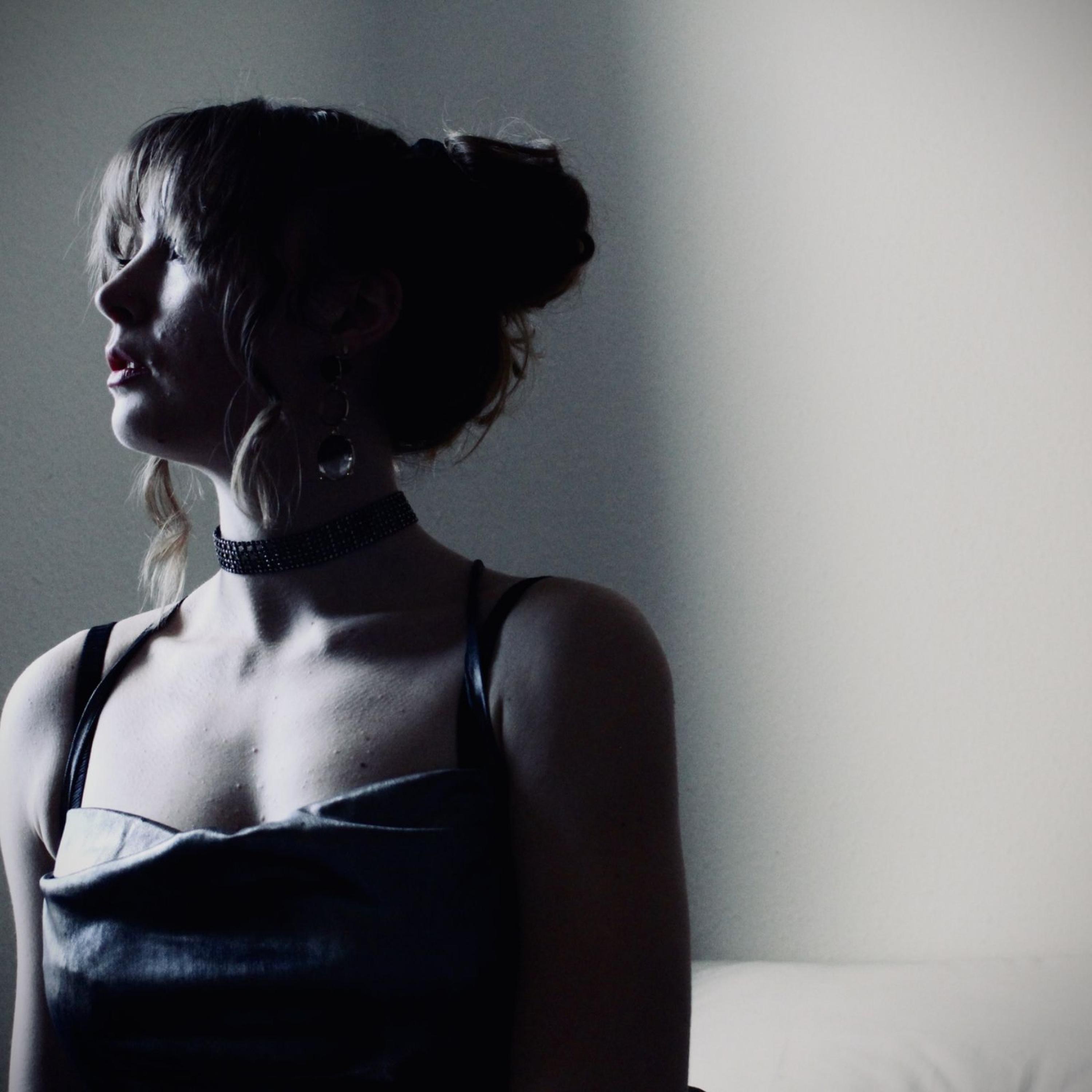 Never Give Up - Single