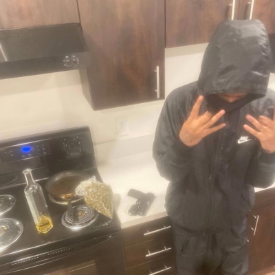 Breaking News (feat. R3zzy & Kassinooo) - Single