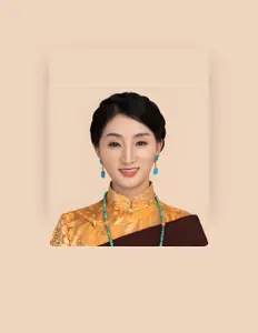 仲白 dinle, müzik videolarını izle, biyografisini oku, tur tarihlerini ve daha fazlasını gör!