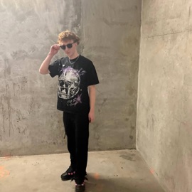 Touch The Sun (feat. Doobs) Juff