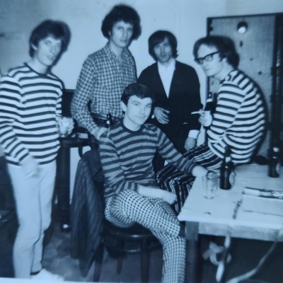 Lucinda Beacon - Single