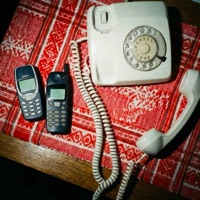 telefon - Single - Pois & Lauda