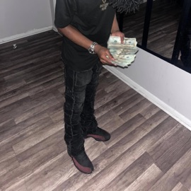 Thuggin Since The 80s (feat. TuneyFoe & Solid) Lil e