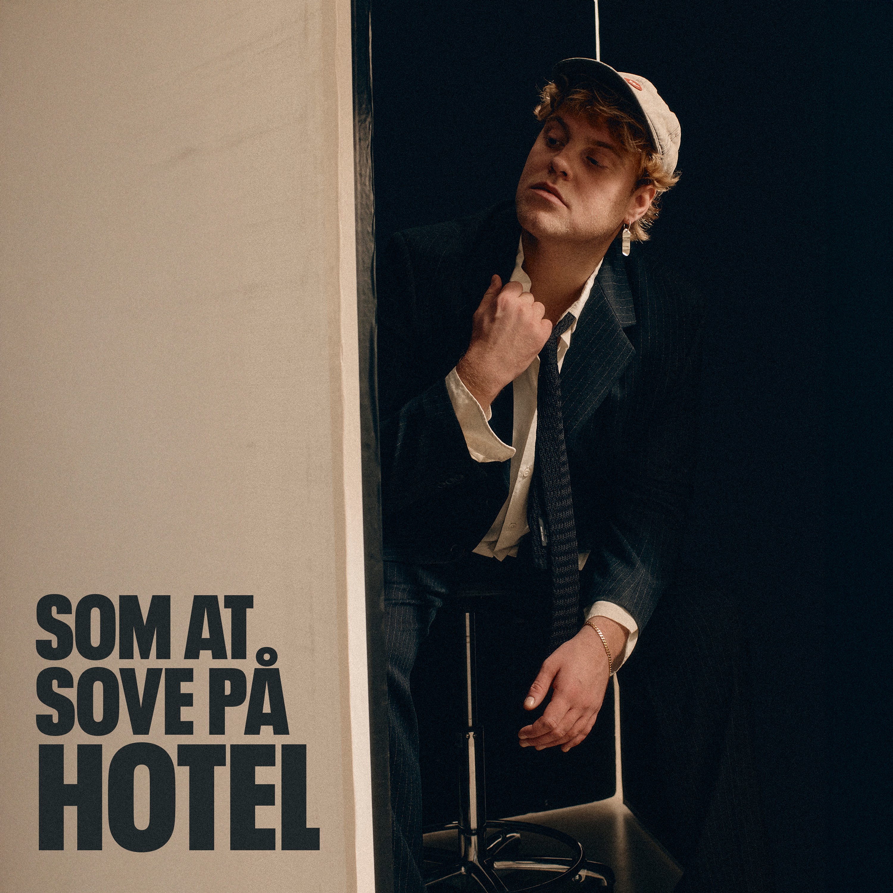 HJALMER - Som at sove på hotel