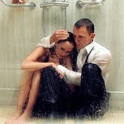 there's a claw on my shoulder (feat. Lyustra) - Single