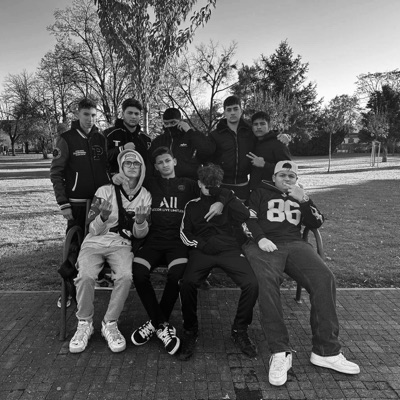 CREW (feat. KayyDee) - Single