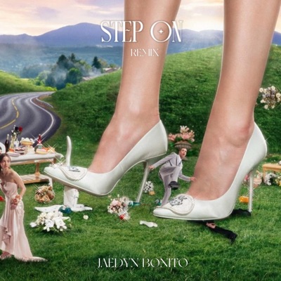 STEP ON ! (feat. TAÉ MONROE) - Single