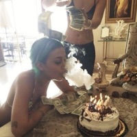 LoveMe UDont - Single - TheyhxteAnt