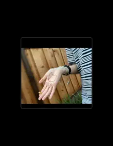 Hör dir tonguetiedd an, schau dir Musikvideos an, lies die Biografie, finde Tourdaten und mehr!