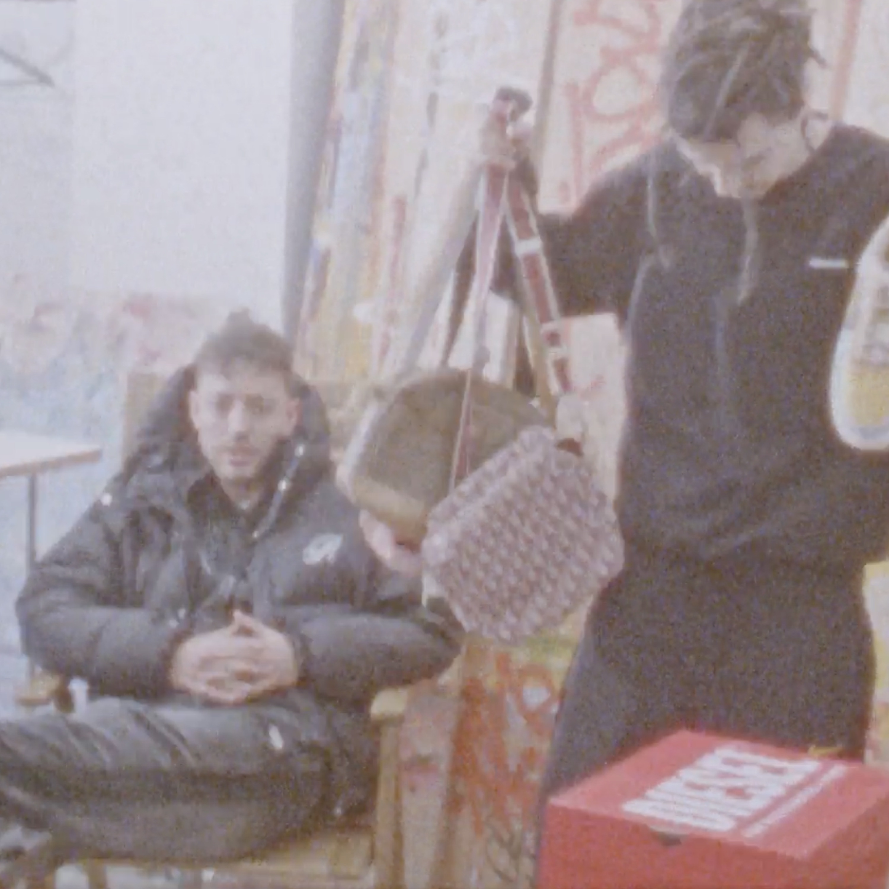 Nikes auf Asphalt - Single