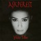 Yıldız Tilbe - Aşk Yok Olmaktır
