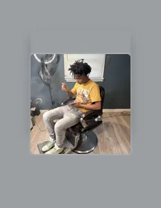 聆聽 CoBuccedEm、觀看音樂影片、閱讀小傳、查看巡演日期等！