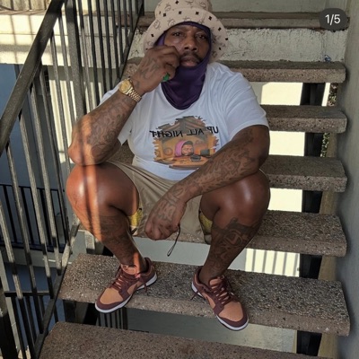 EXTRAOUT SUNDAY - Single