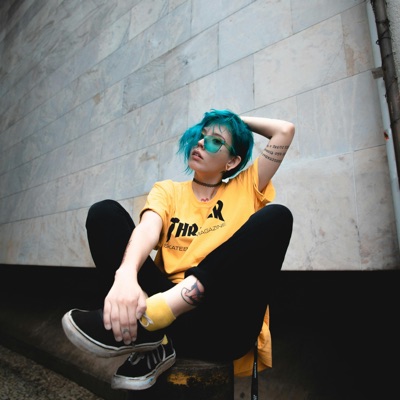 Street Fashion - Single