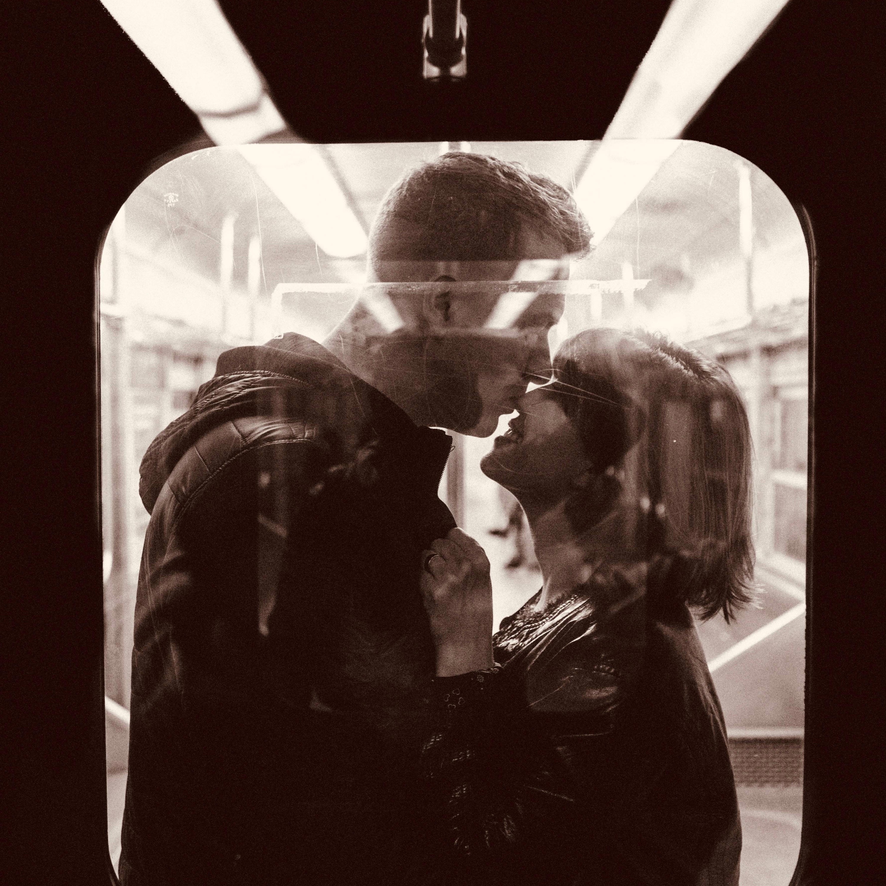 Sunt îndrăgostit - Single