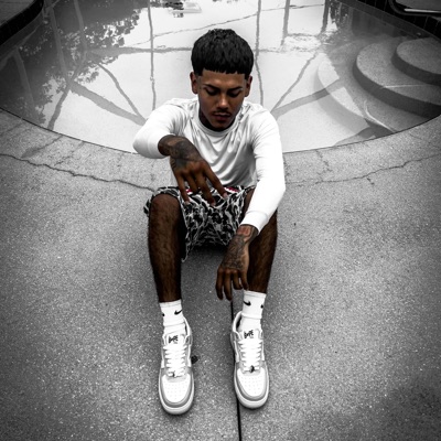 Rich Off Mic - Single