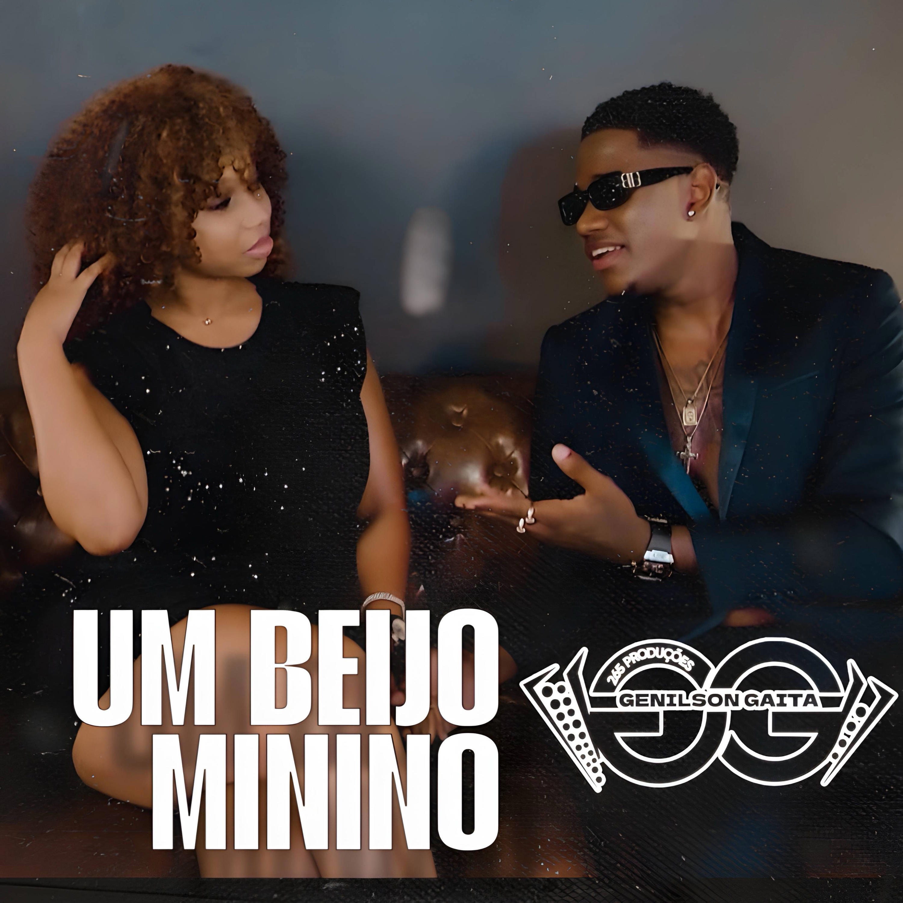 UM BEIJO MININO - Single