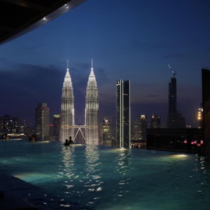 4AM in Singapore - Single