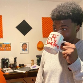 Dis The SZN Naj The Leader