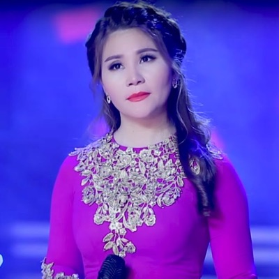 Chín Dòng Sông Hò Hẹn - EP