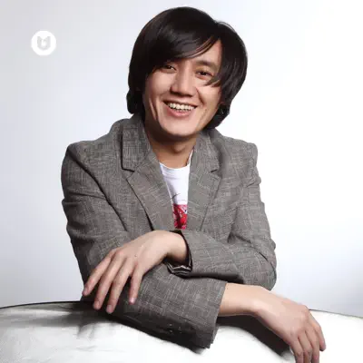 Оның клиторының жақыннан түсірілген бейнесін көрсетті