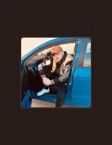 Dengarkan Charra, tonton video musik, baca bio, lihat tanggal tur & lainnya!