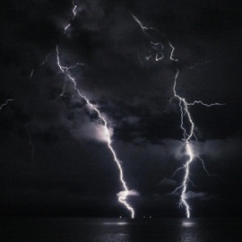 Crucial (feat. Ankorbeats) Phil Beats