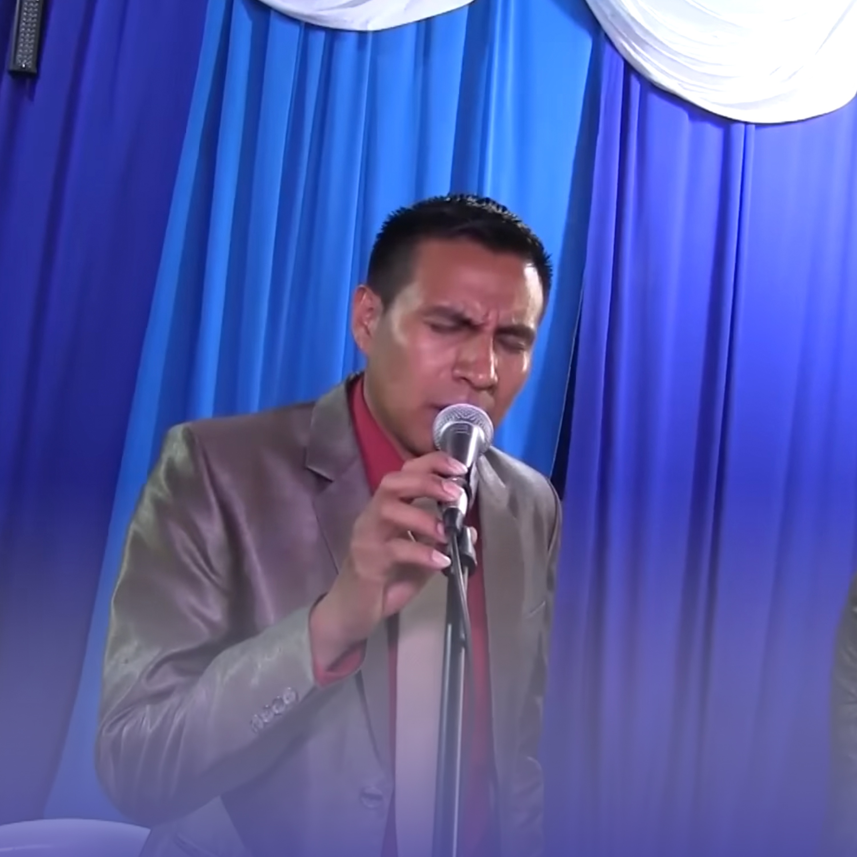 Agrupacion Musical Vida Nueva - 05 Levanto Mis Manos