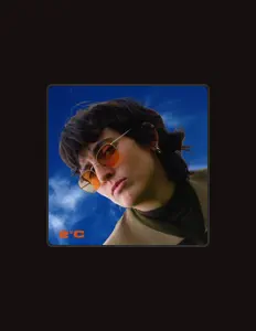 Escucha a Adahy, mira videos musicales, lee su biografía, consulta las fechas de las gira y más.